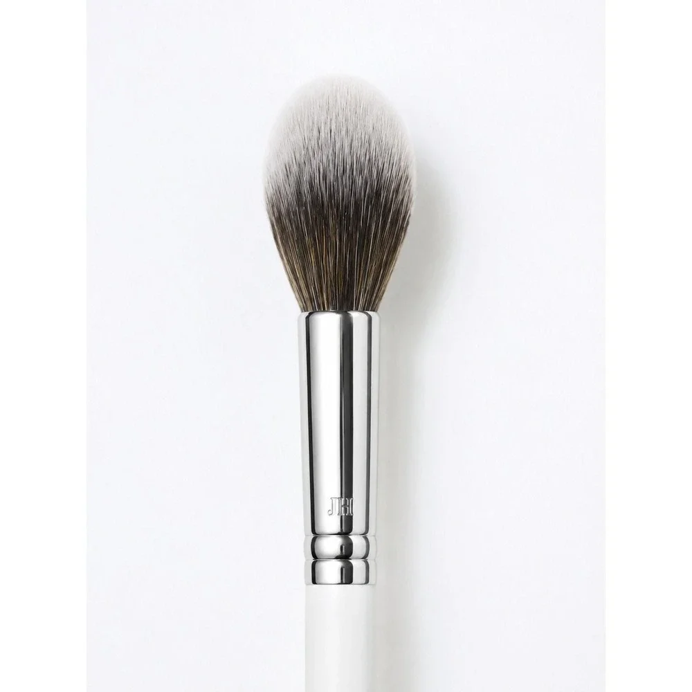 Morphe x Jaclyn Hill JH07 Under-Eye Powder Brush